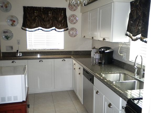 4th image of 10512 Blossom Lake Dr