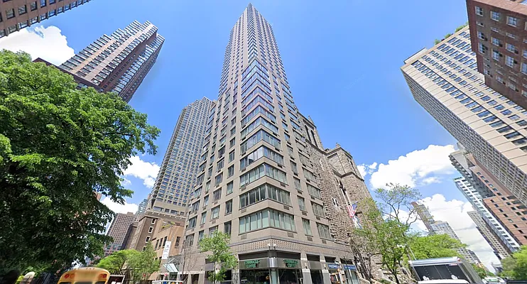 Sold by Compass | media 18