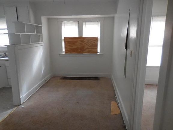 4th image of 2027 Hardesty Ave