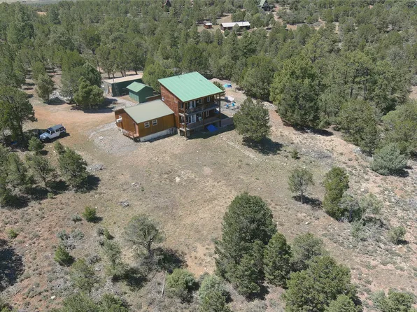 16 Stoney Ln, Tierra Amarilla, NM 87575