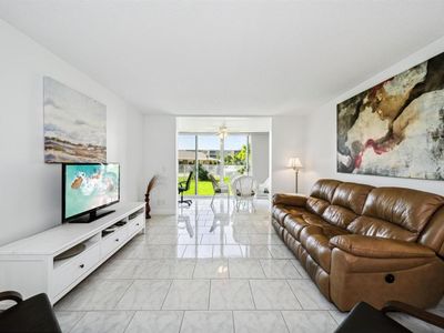 202 SE 10th Street #103, Dania, FL, 33004