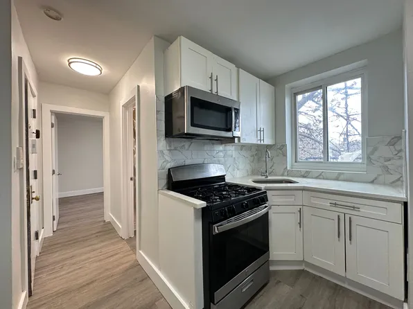 20 Seidler St #9E, Jersey City, NJ 07304
