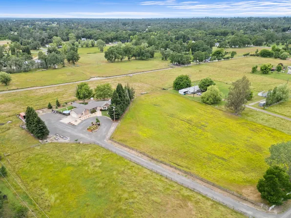 22273 Lancelot Ln, Palo Cedro, CA 96073