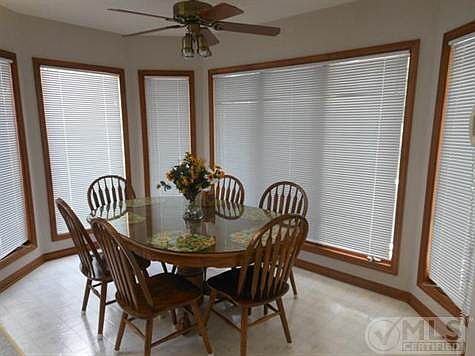4th image of 650 Bluff Dr