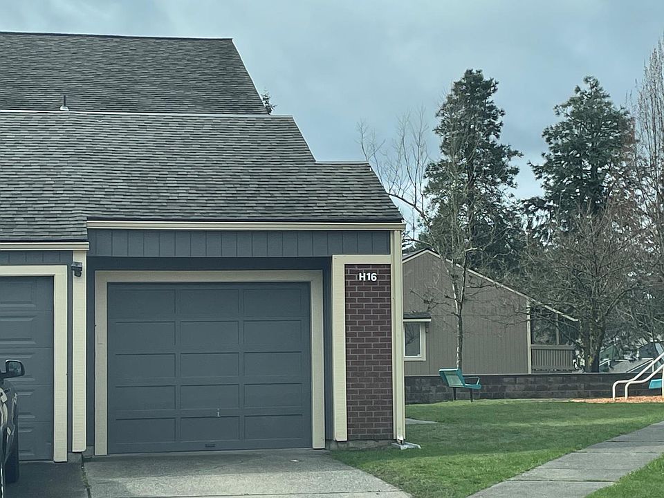 2nd image of 3064 Albacore Cir #H16