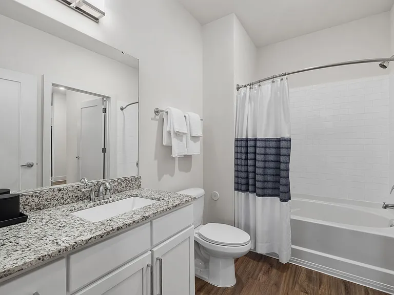 Republic Flats — Photo 15