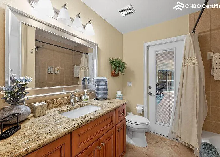 Main Bathroom