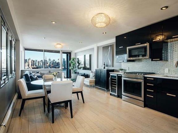 4th image of 875 John F Kennedy Blvd #4