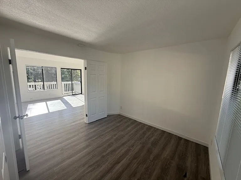 300 Mill Rd — Photo 9