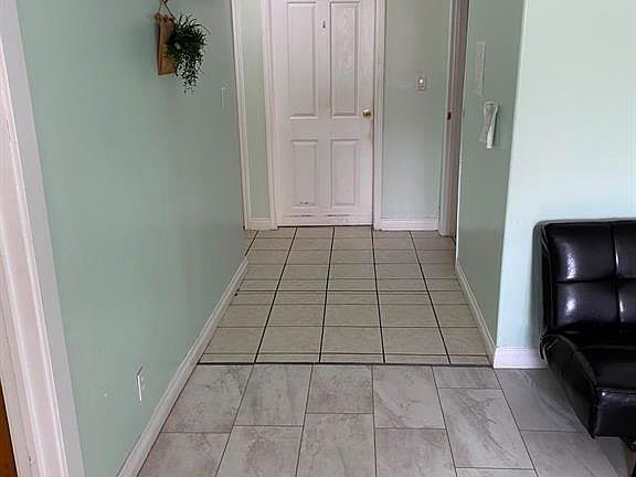 3rd image of 2915 37th STREET W