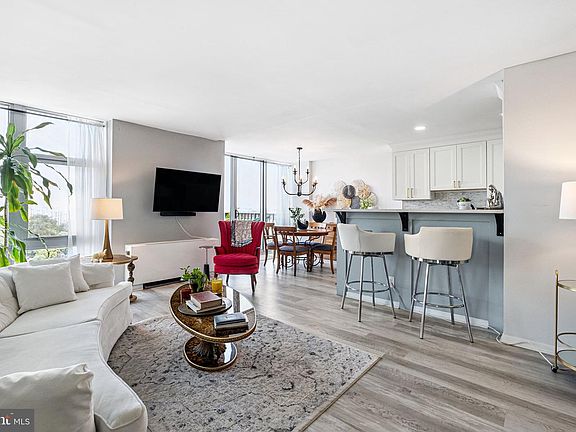 2nd image of 3600 Conshohocken Ave APT 1712