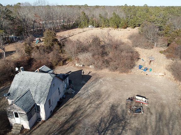 2nd image of 129 Park Ave