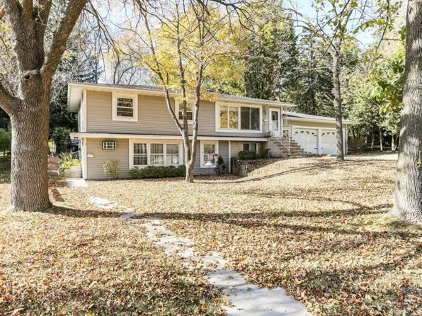 115 N 9th St, River Falls, WI 54022