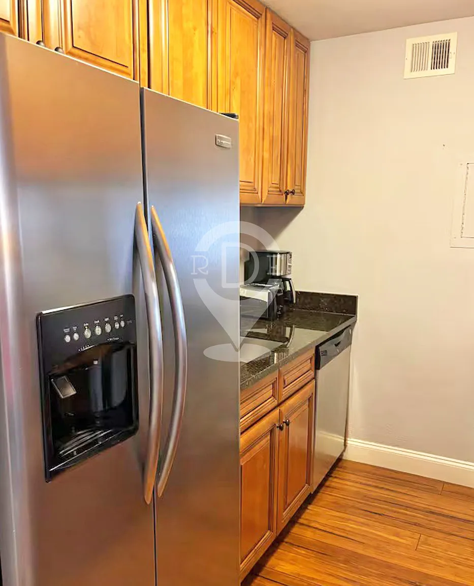 1 bed, $1,200 — Photo 4