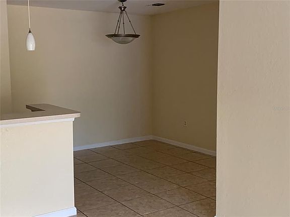 2nd image of 5800 Lake Pointe Village Cir APT 606