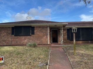841 Poplar Dr, Lake Park, FL 33403