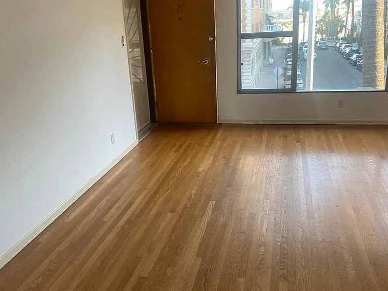 1015 E Ocean Blvd #17 — Photo 2