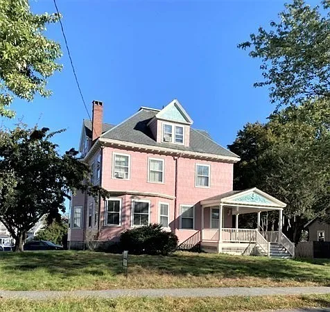 31 Auburn St #1R — Photo 3