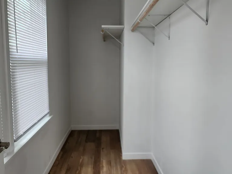 908 E Gorham St #2 — Photo 8