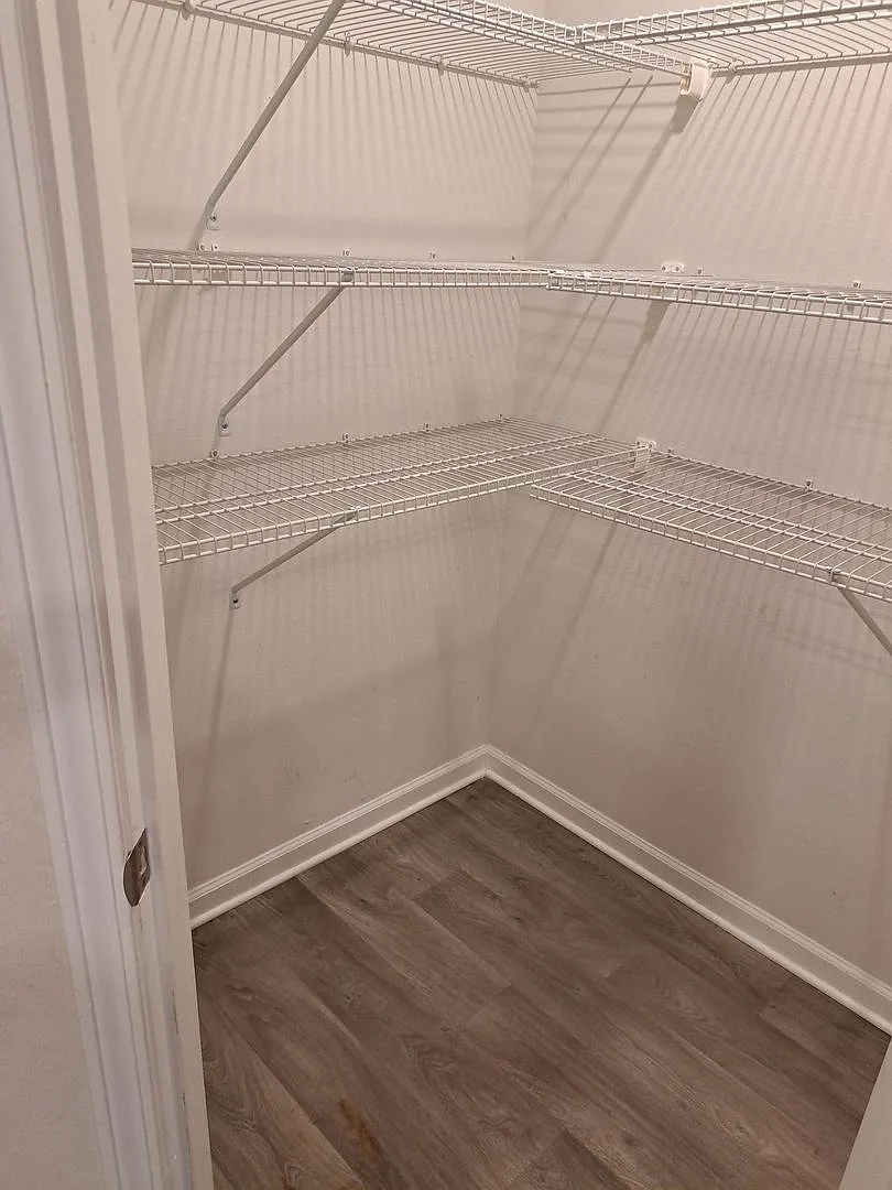 207 Ryder Lane — Photo 3