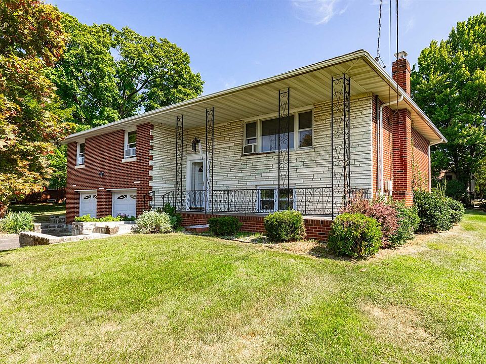 1st image of 5 Willow Ln