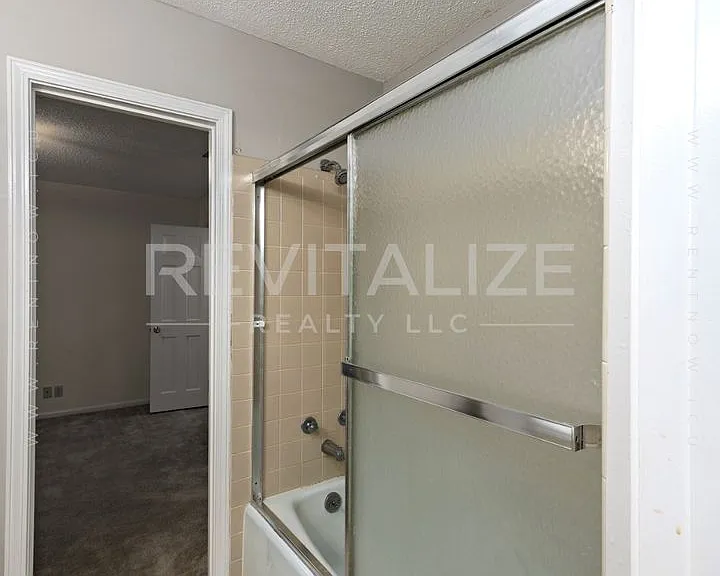 962 Lansdale Ct — Photo 45