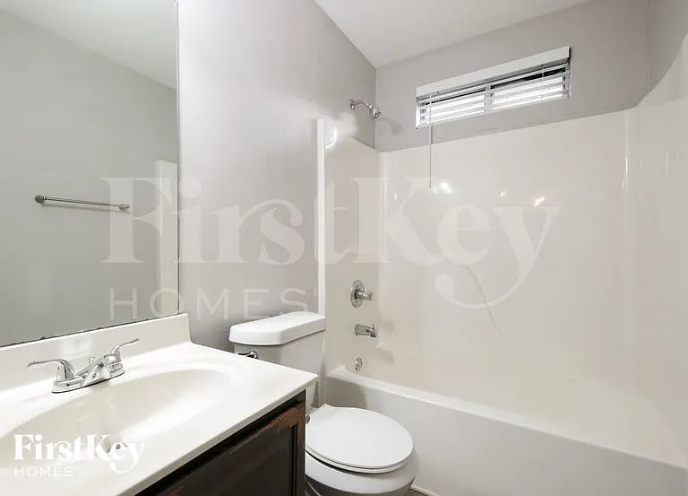 3810 Riversong Dr — Photo 14