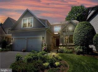 1312 Red Hawk Cir, Reston, VA 20194