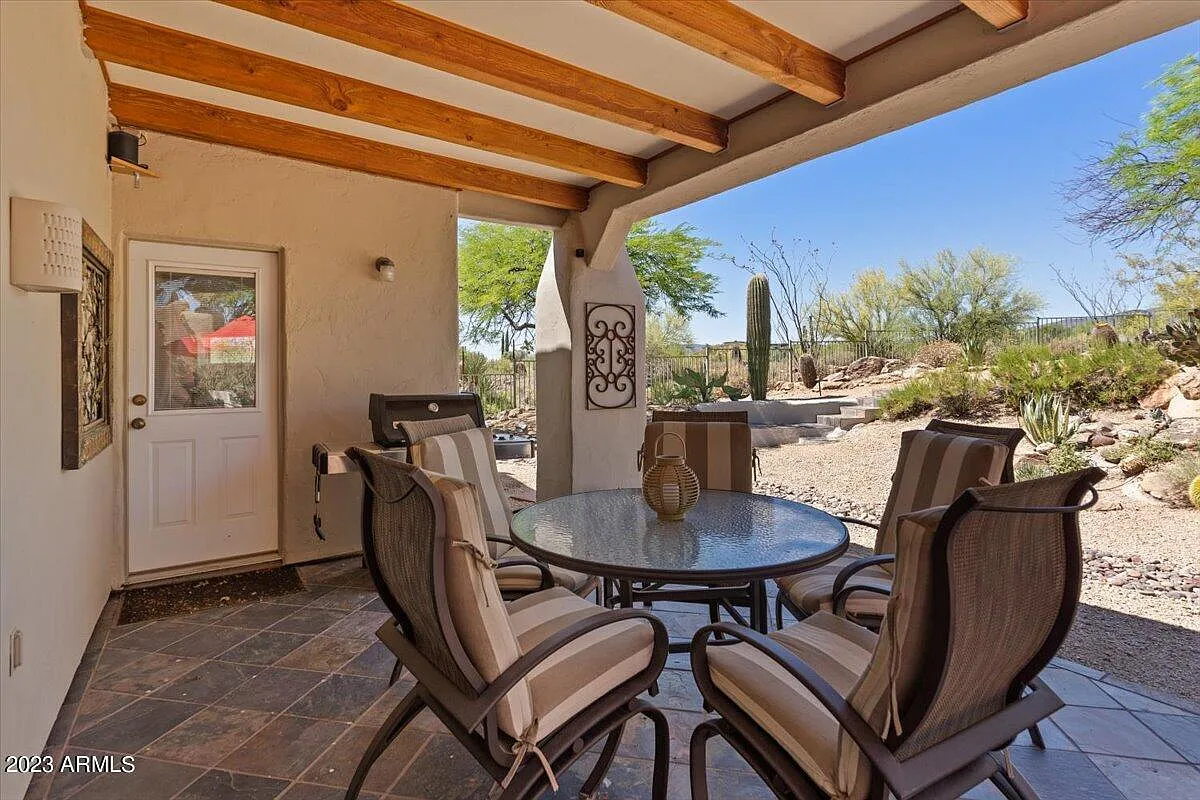 4 bed, 3.0 bath, 2540 sqft, $7,500 — Photo 1