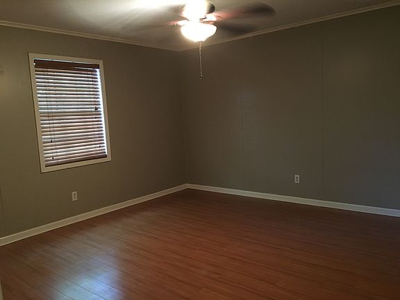 4th image of 600 E University Ave APT 1