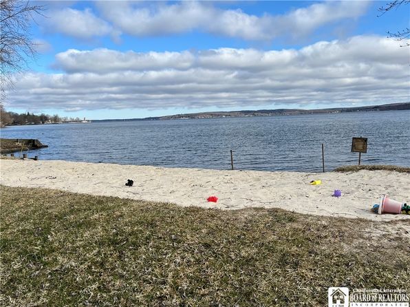 4438 W Lake Rd, Mayville, NY 14757