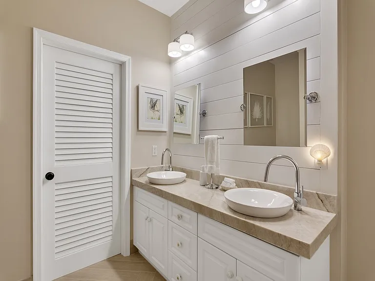 2700 Ocean Dr #501 — Photo 20