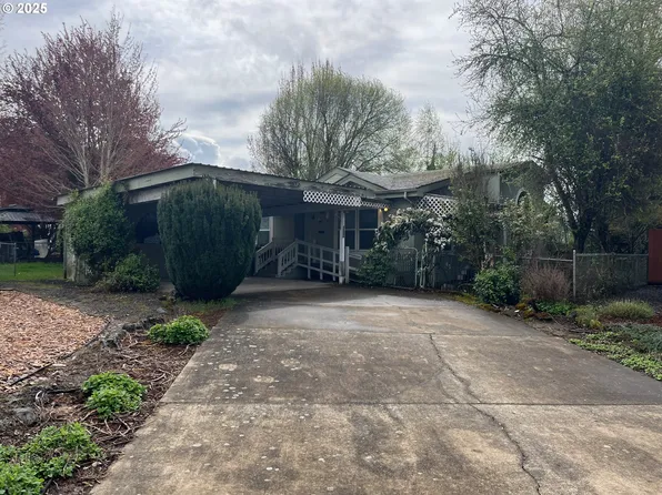 1280 SW Emma Dr, McMinnville, OR 97128