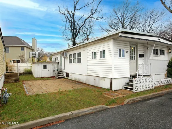 14 Monique Circle, Hazlet, NJ 07730