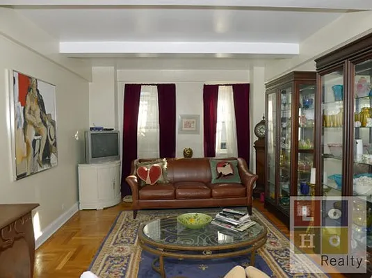 Sold by LoHo Realty | media 7