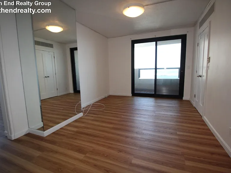 65 E India Row #35C — Photo 6