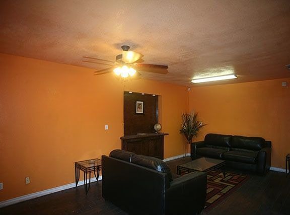 2nd image of 420 S 17th St