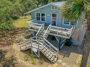 2208 Jenkins St, Edisto Island, SC 29438