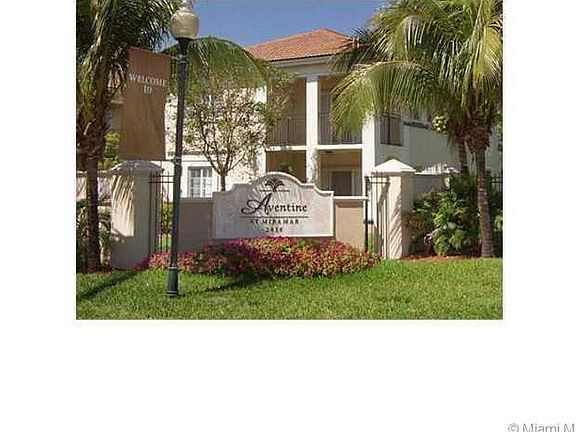 4th image of 2494 Centergate Dr APT 103
