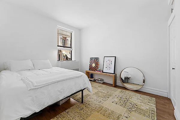 Rented by REAL New York | media 16