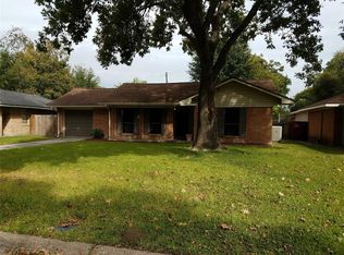 508 Midway Dr, Baytown, TX 77521