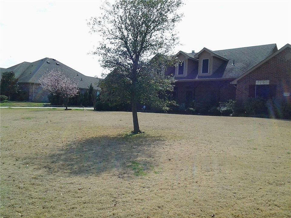 1st image of 522 Kings Creek Dr