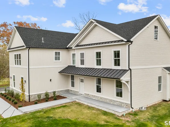 11 Laurel Hill Road, Branford, CT 06405