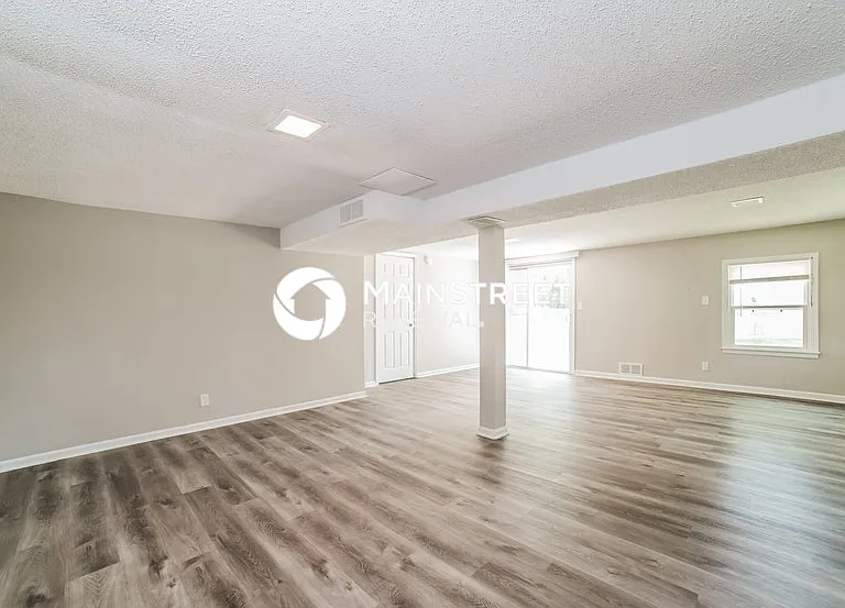 913 SW 14th Street Ter — Photo 13