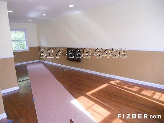 2nd image of 927 E 218th St