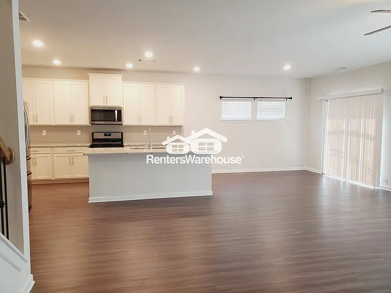 3519 Argent Way — Photo 6
