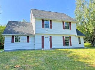 2138 Hill Rd, Effort, PA 18330