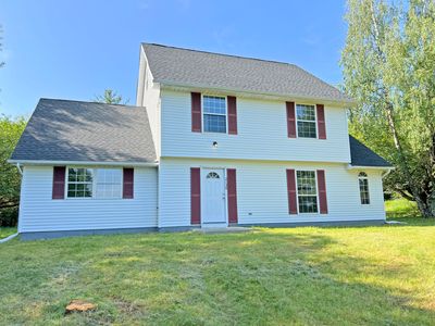2138 Hill Rd, Effort, PA, 18330
