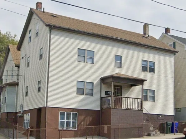 64 Hunter St APT 1, Fall River, MA 02721
