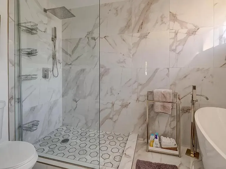 135 Desert West Dr — Photo 14